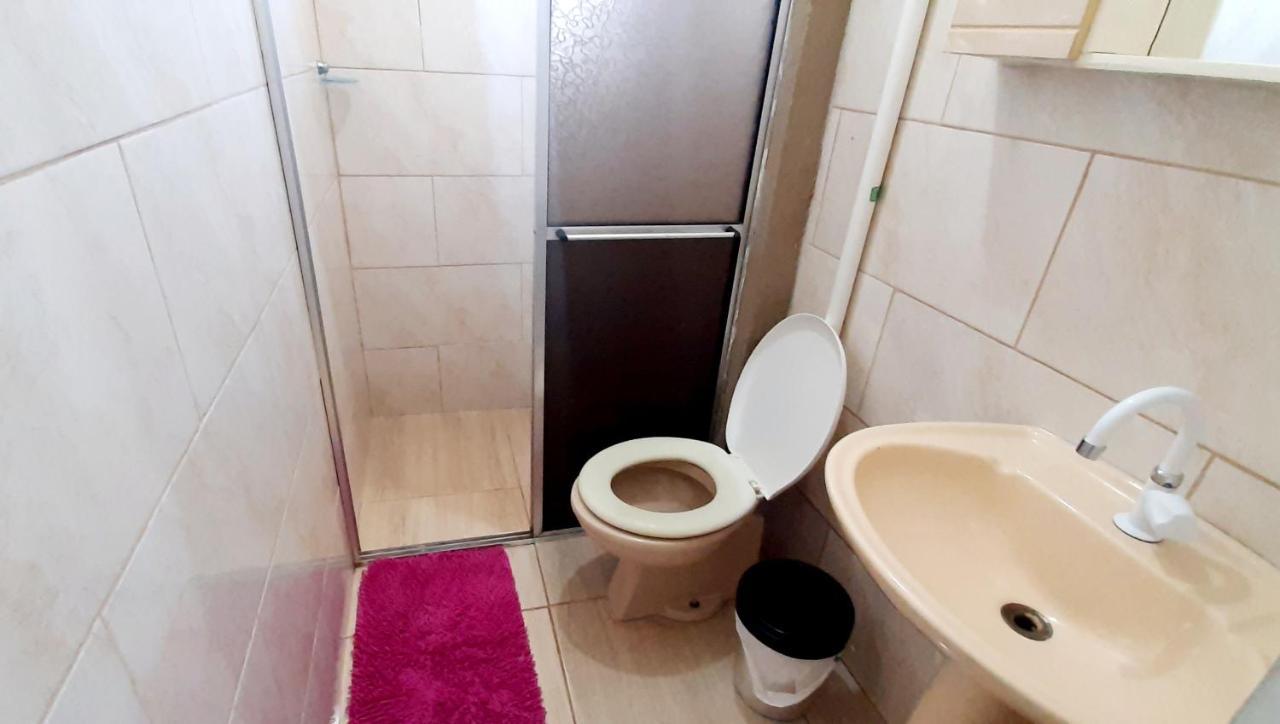 Kitnet S2 Em Torres-Rs - Na Mais Bela Praia Gaucha - Cozinha - Banheiro - Ar Condicionado - Tv Smart 32' - Wi-Fi - Estacionamento - Anfitria Superhost No Bnb Екстериор снимка