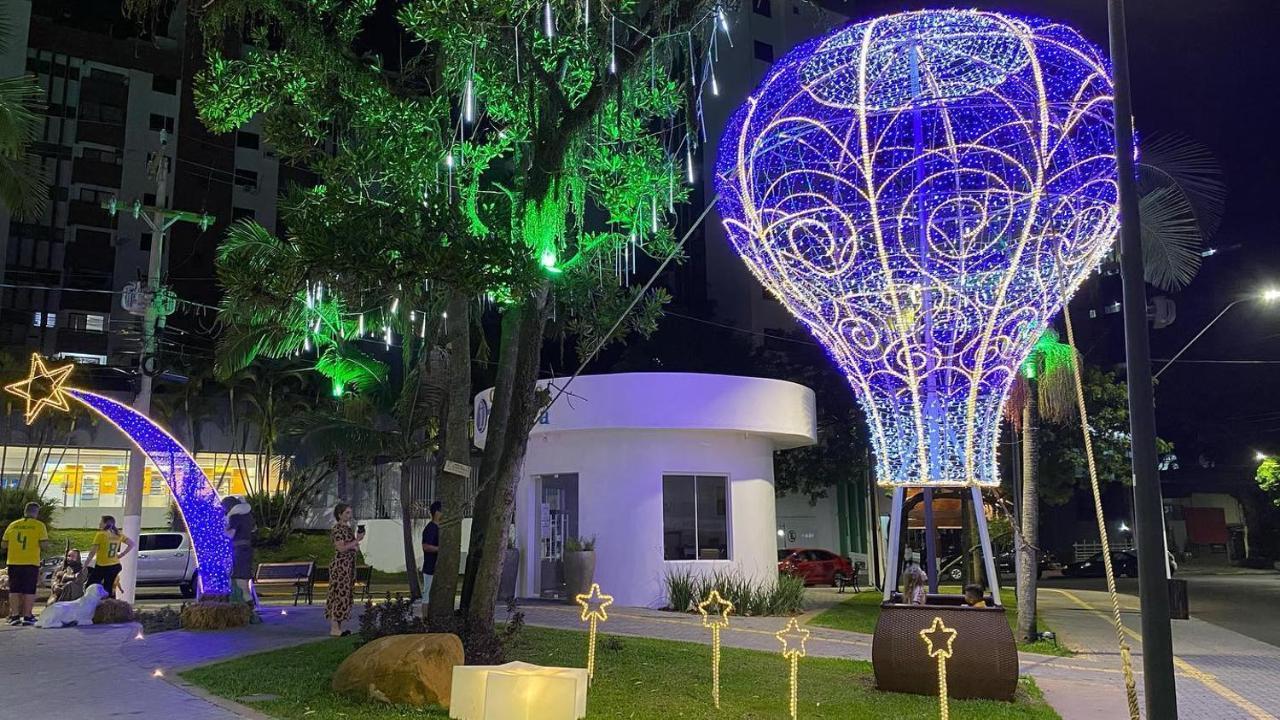 Kitnet S2 Em Torres-Rs - Na Mais Bela Praia Gaucha - Cozinha - Banheiro - Ar Condicionado - Tv Smart 32' - Wi-Fi - Estacionamento - Anfitria Superhost No Bnb Екстериор снимка